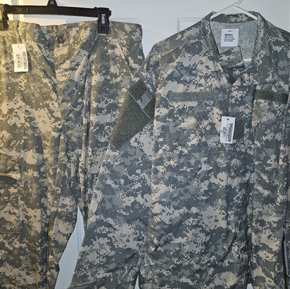 Acu Digital Camo Pants & Jacket MR